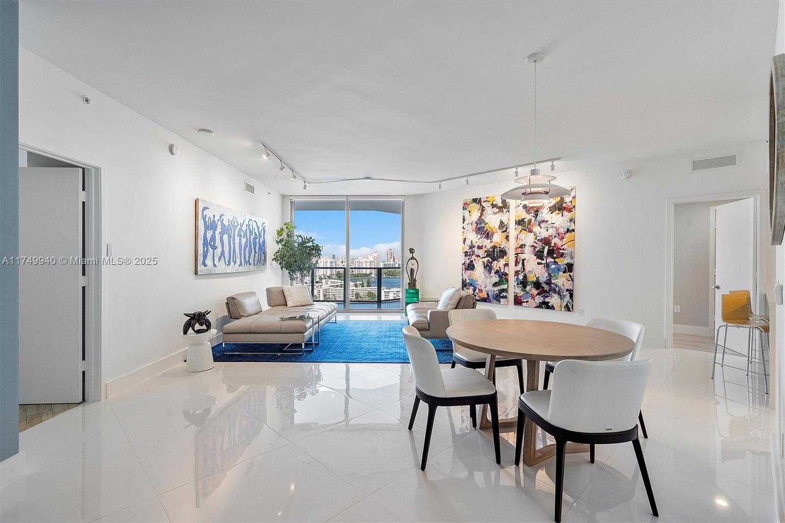 Small Image of 17301 BISCAYNE BLVD #2108, North Miami Beach Number 7