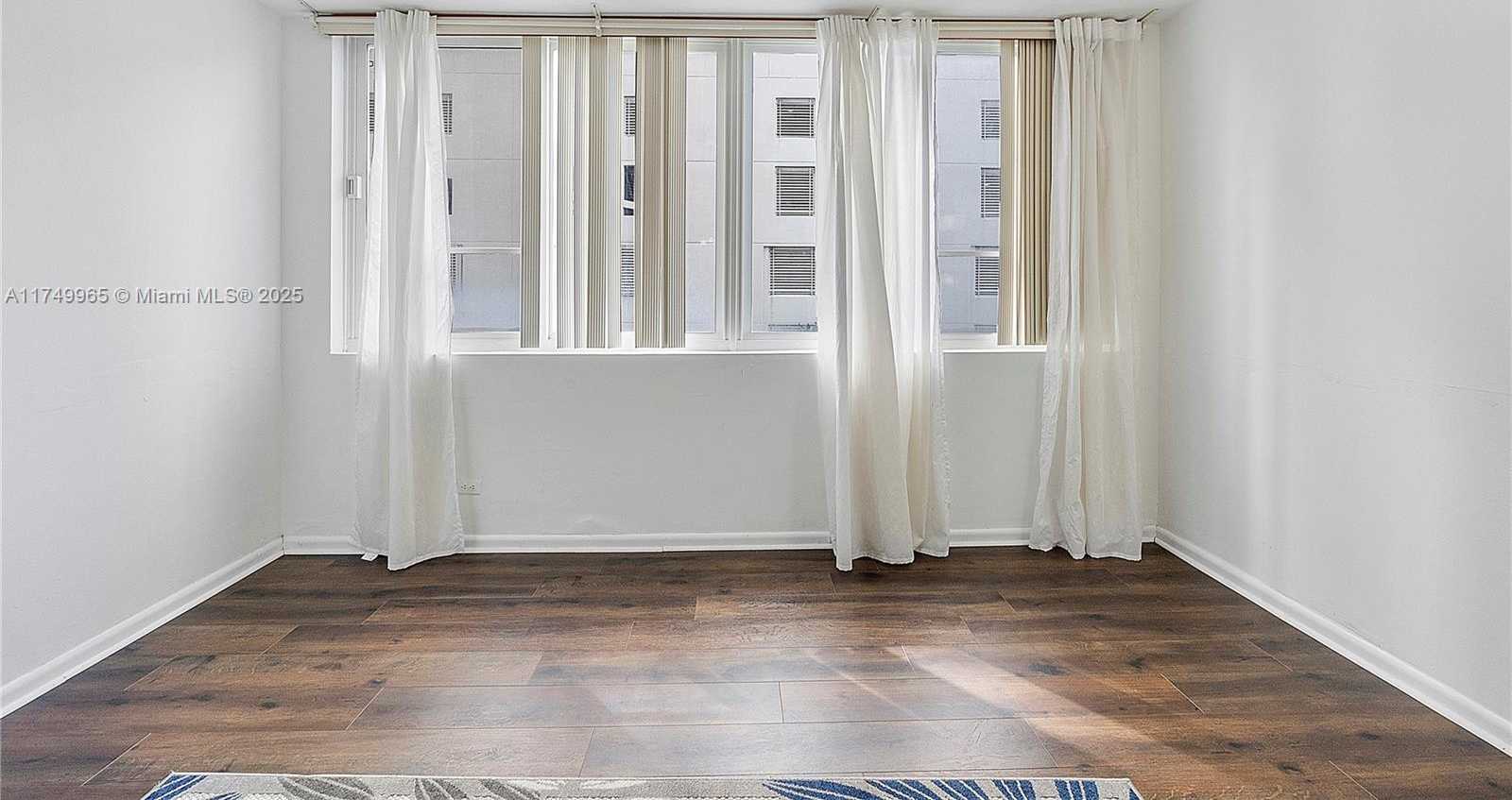 Small Image of 5005 COLLINS AVE #222, Miami Beach Number 14