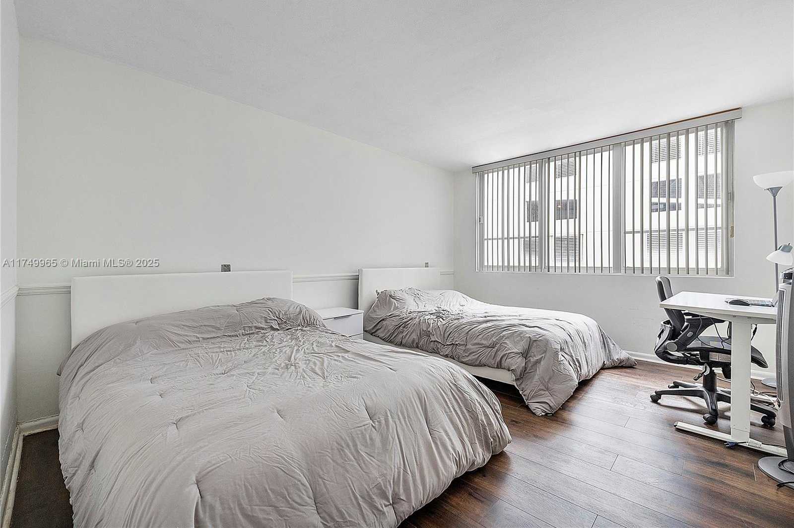 Small Image of 5005 COLLINS AVE #222, Miami Beach Number 15