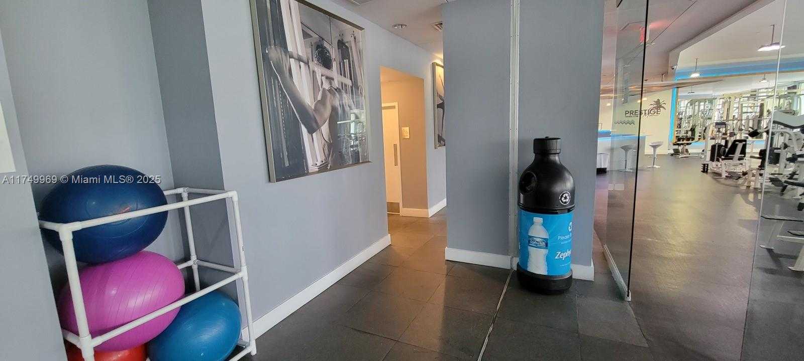 Small Image of 1000 WEST AVE #1101, Miami Beach Number 13