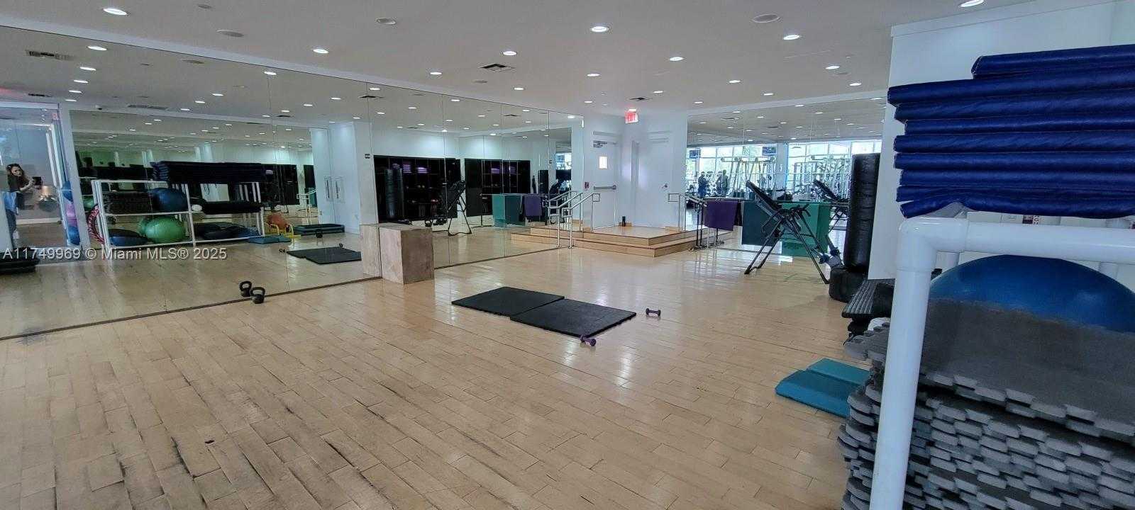 Small Image of 1000 WEST AVE #1101, Miami Beach Number 19