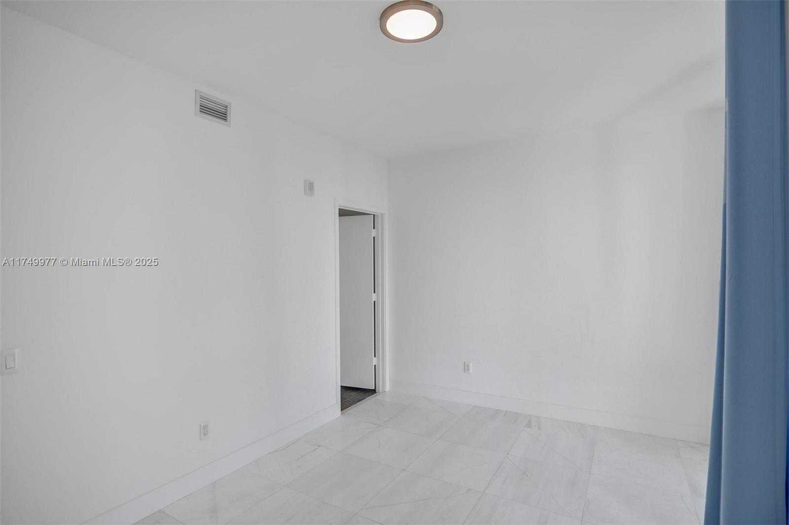 Small Image of 2900 NORTH EAST 7TH AVE #1601, Miami Number 22