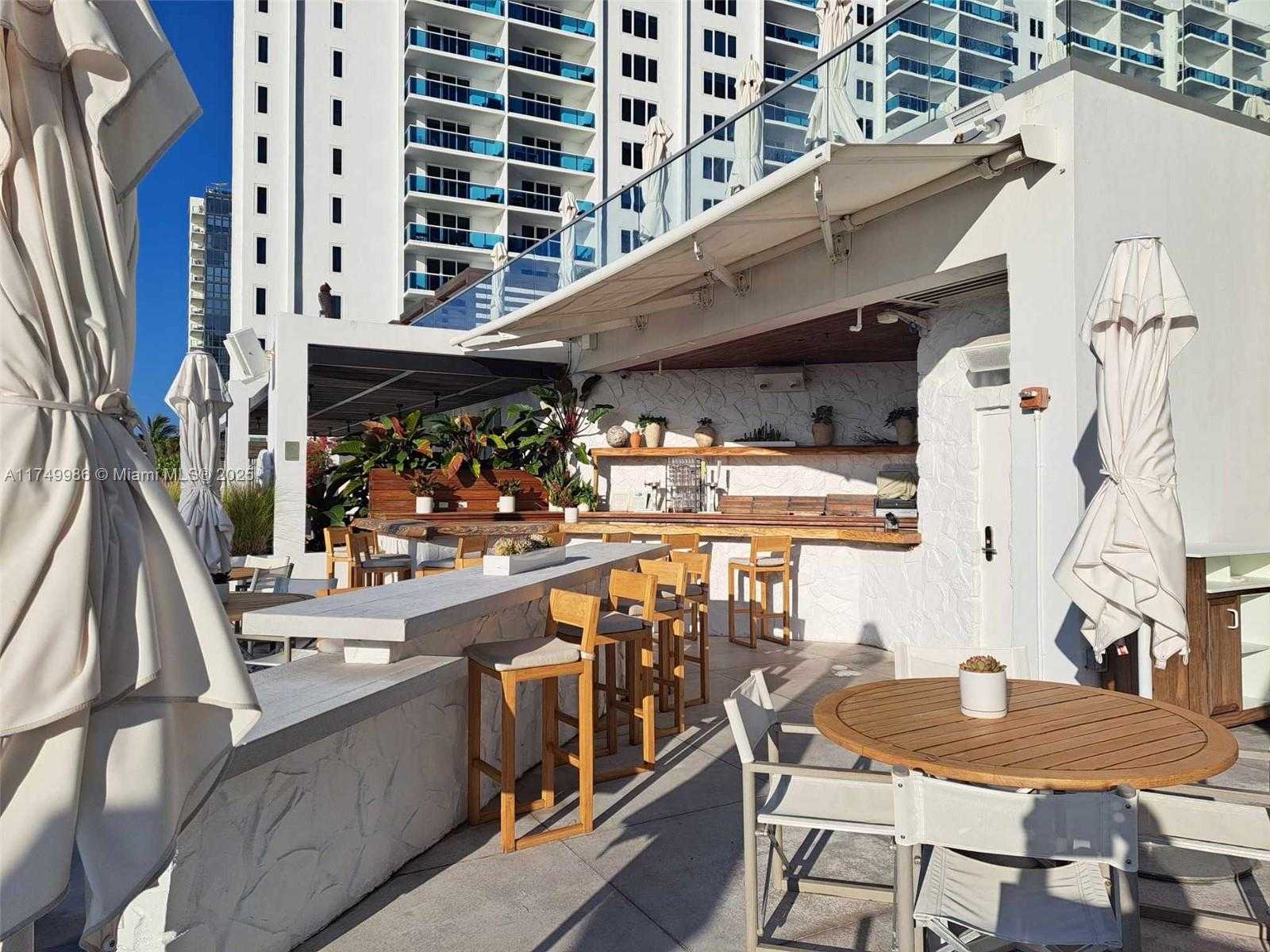 Small Image of 2301 COLLINS AVE #504, Miami Beach Number 35