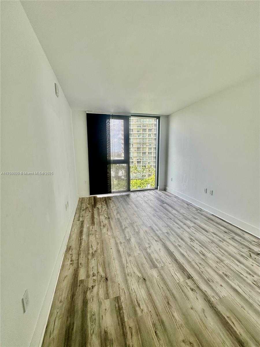 Small Image of 121 NORTH EAST 34TH ST #1416, Miami Number 9