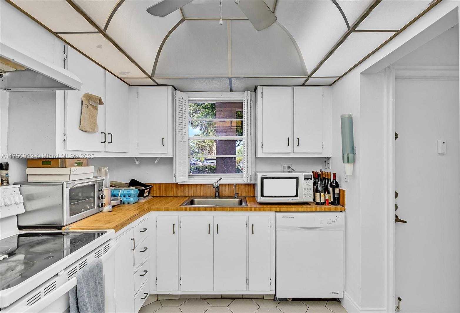 Small Image of 5860 NORTH WEST 44TH ST #111, Lauderhill Number 17