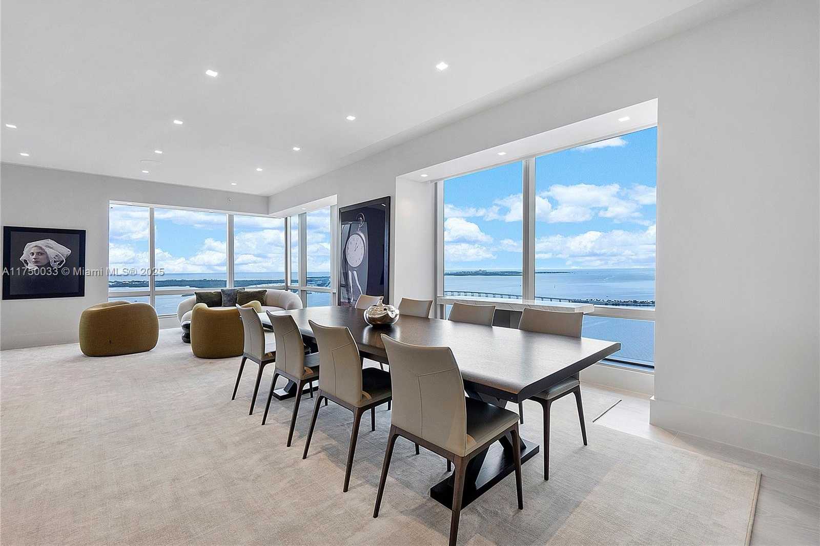 Small Image of 1425 BRICKELL AVE #42F, Miami Number 10