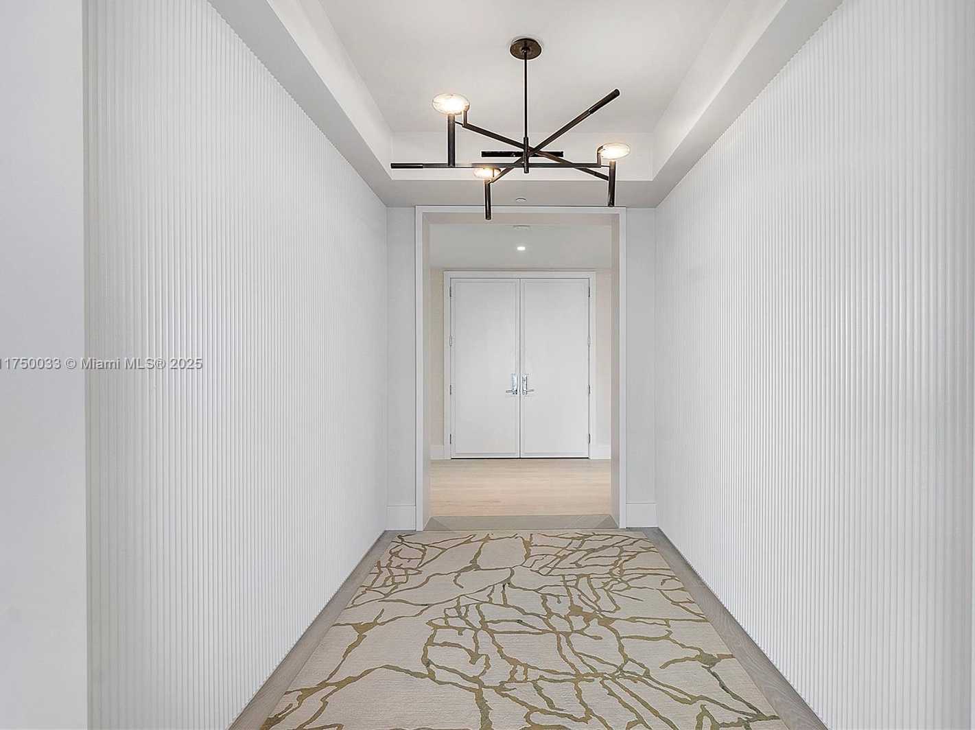 Small Image of 1425 BRICKELL AVE #42F, Miami Number 21