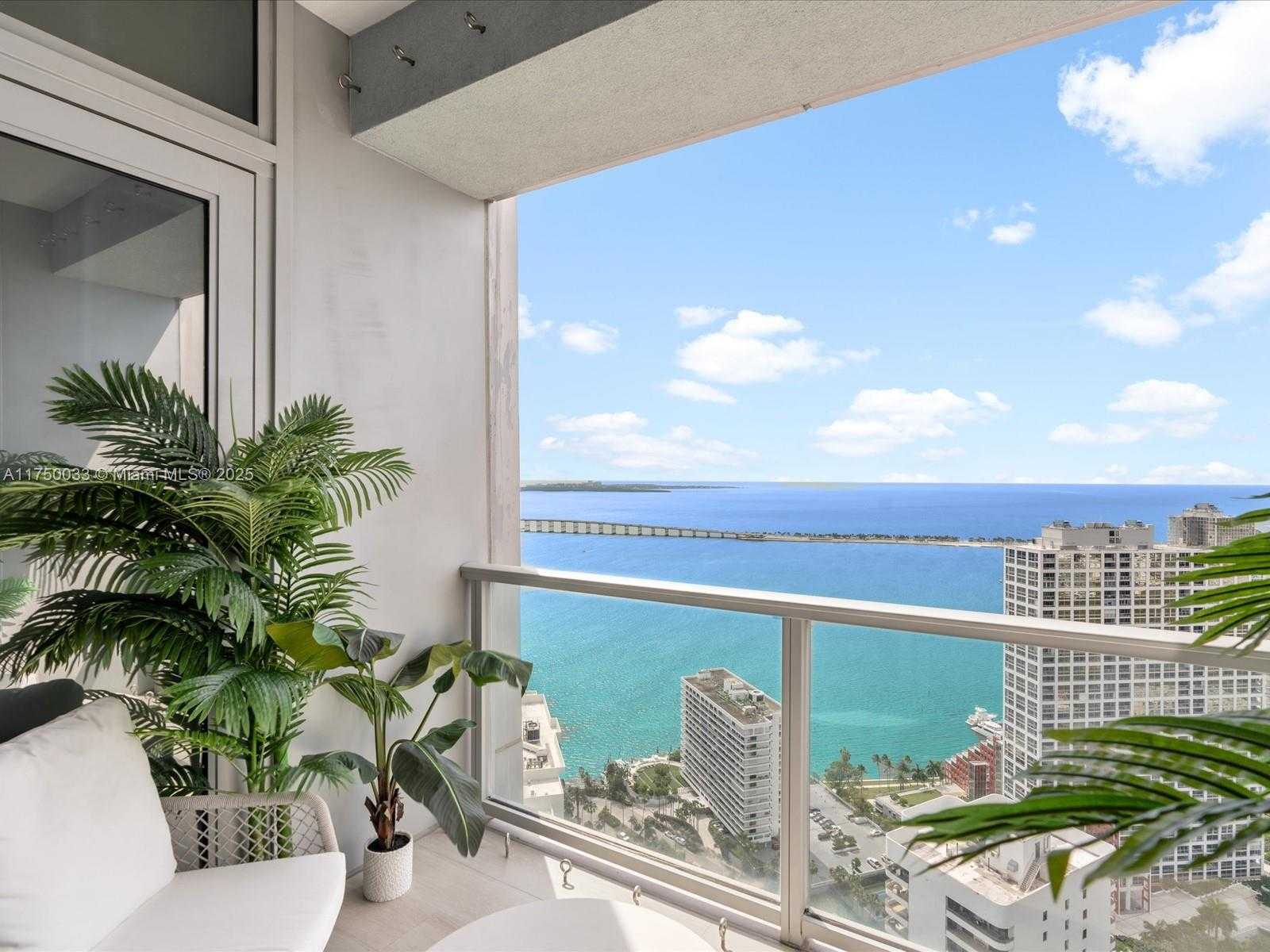 Small Image of 1425 BRICKELL AVE #42F, Miami Number 26