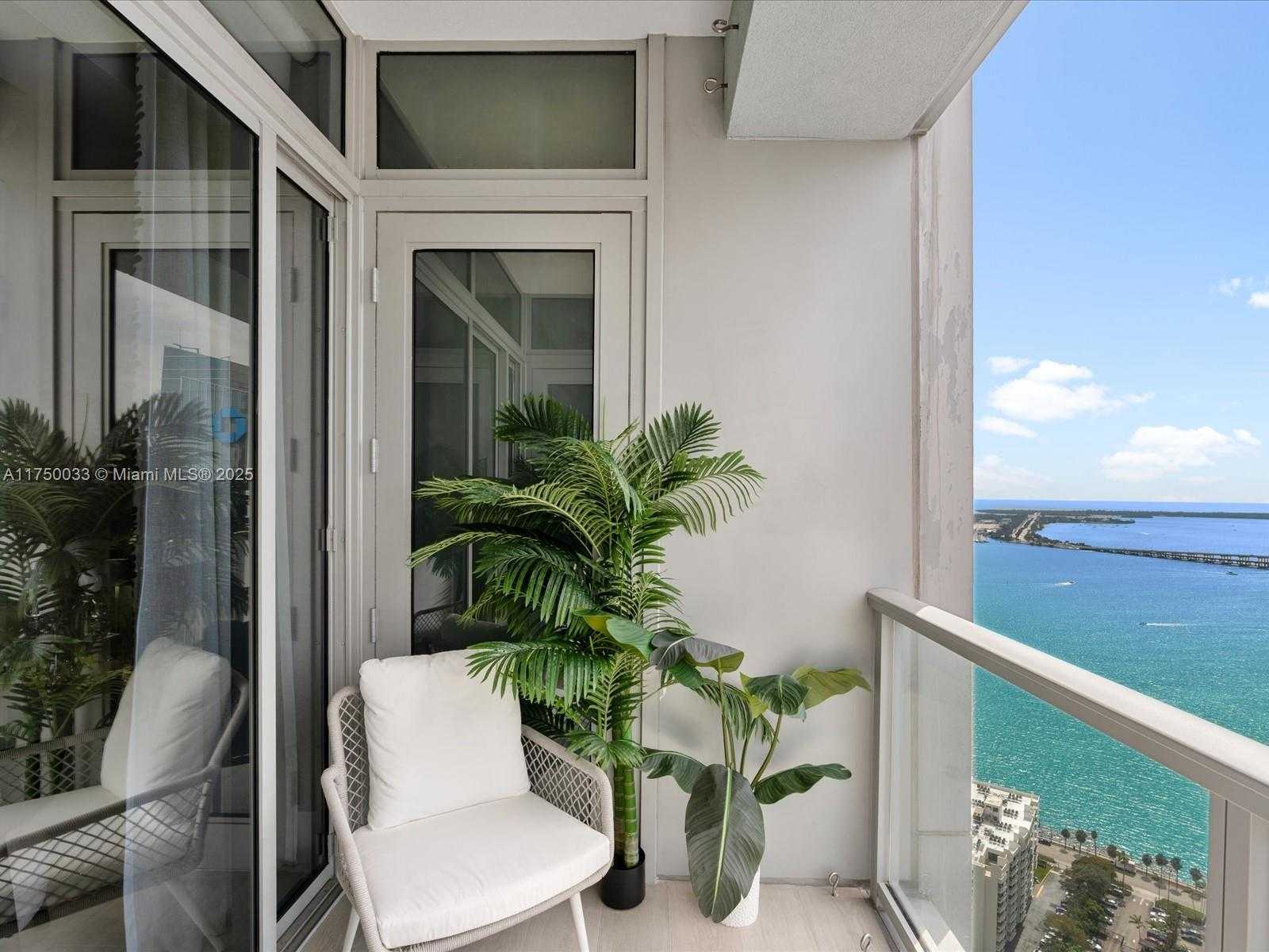 Small Image of 1425 BRICKELL AVE #42F, Miami Number 29