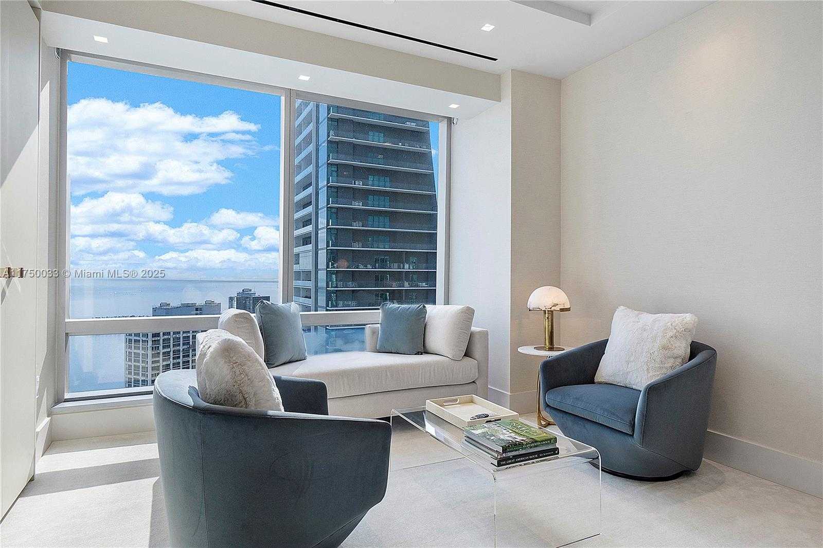 Small Image of 1425 BRICKELL AVE #42F, Miami Number 45