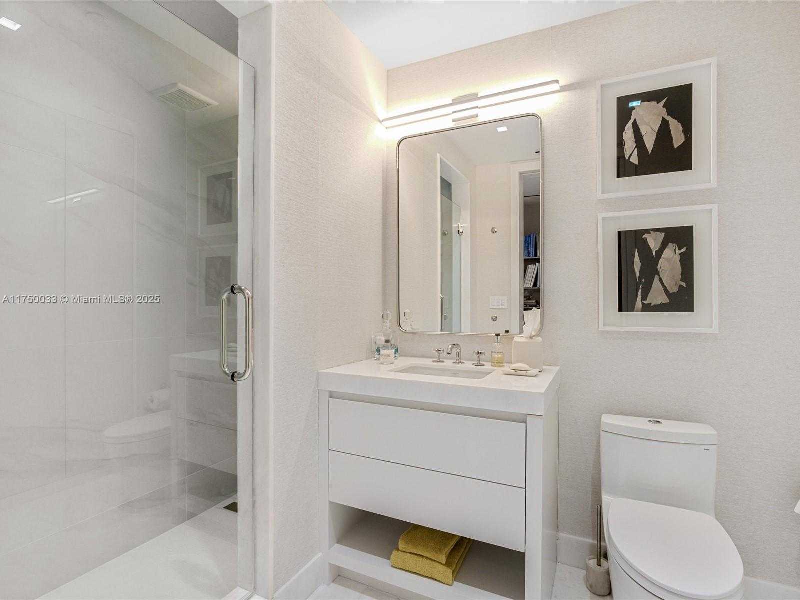 Small Image of 1425 BRICKELL AVE #42F, Miami Number 48