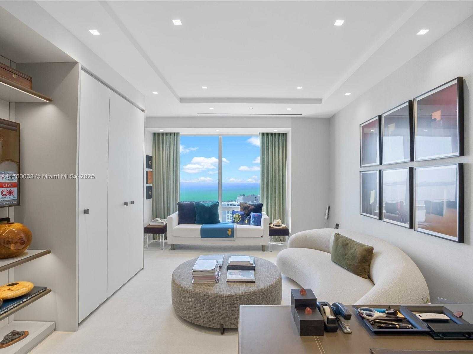 Small Image of 1425 BRICKELL AVE #42F, Miami Number 50