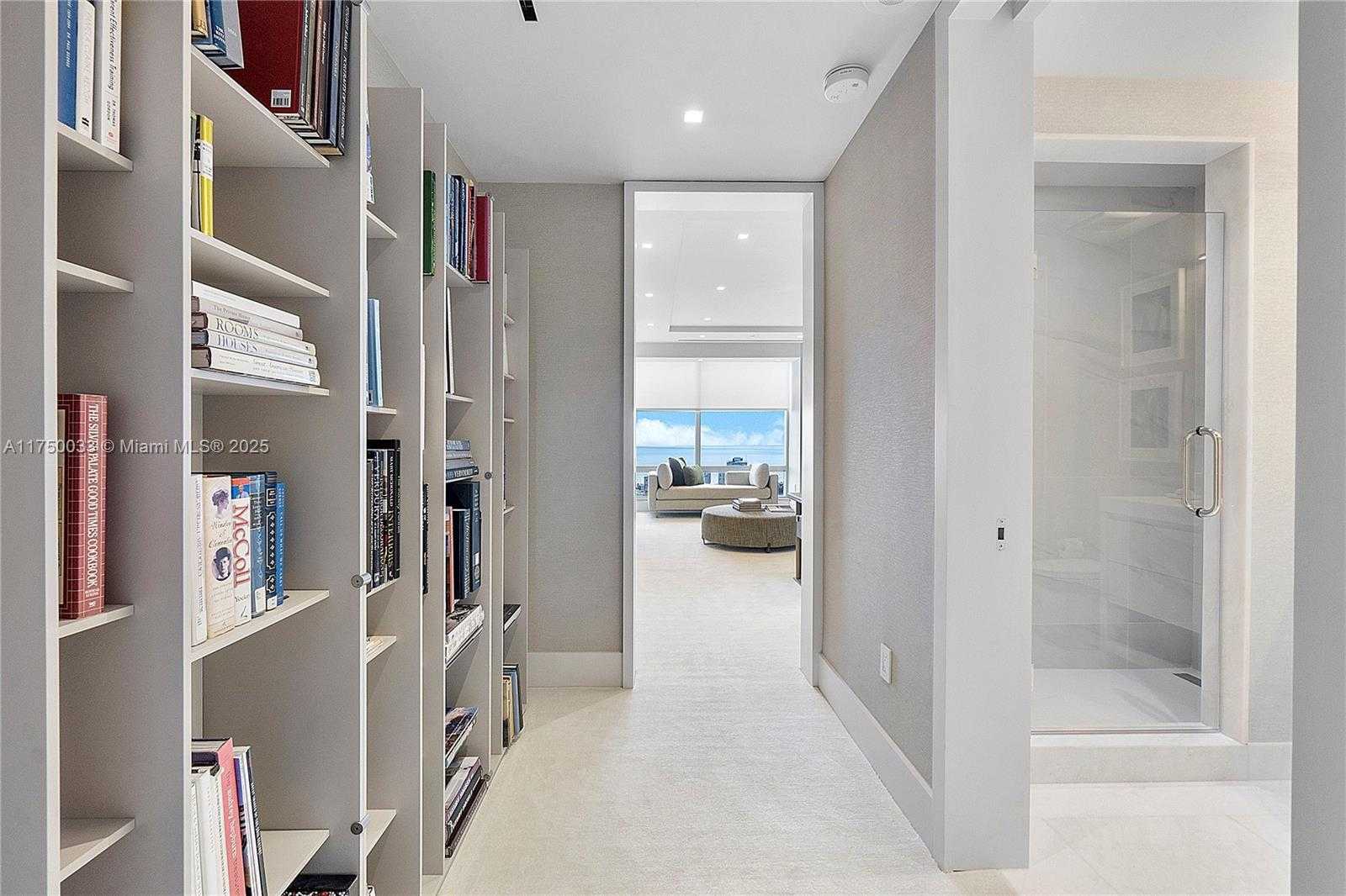 Small Image of 1425 BRICKELL AVE #42F, Miami Number 55