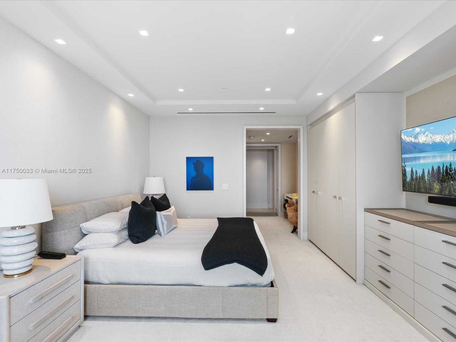 Small Image of 1425 BRICKELL AVE #42F, Miami Number 63