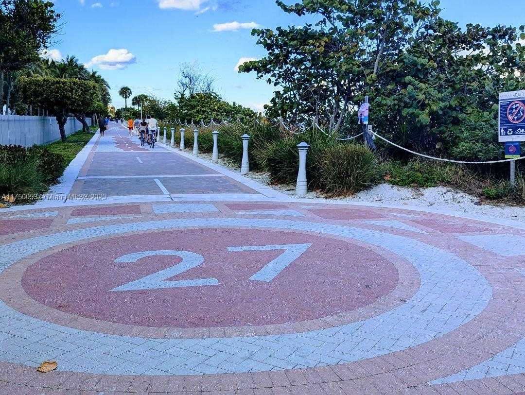Small Image of 2655 COLLINS AVE #1505, Miami Beach Number 24