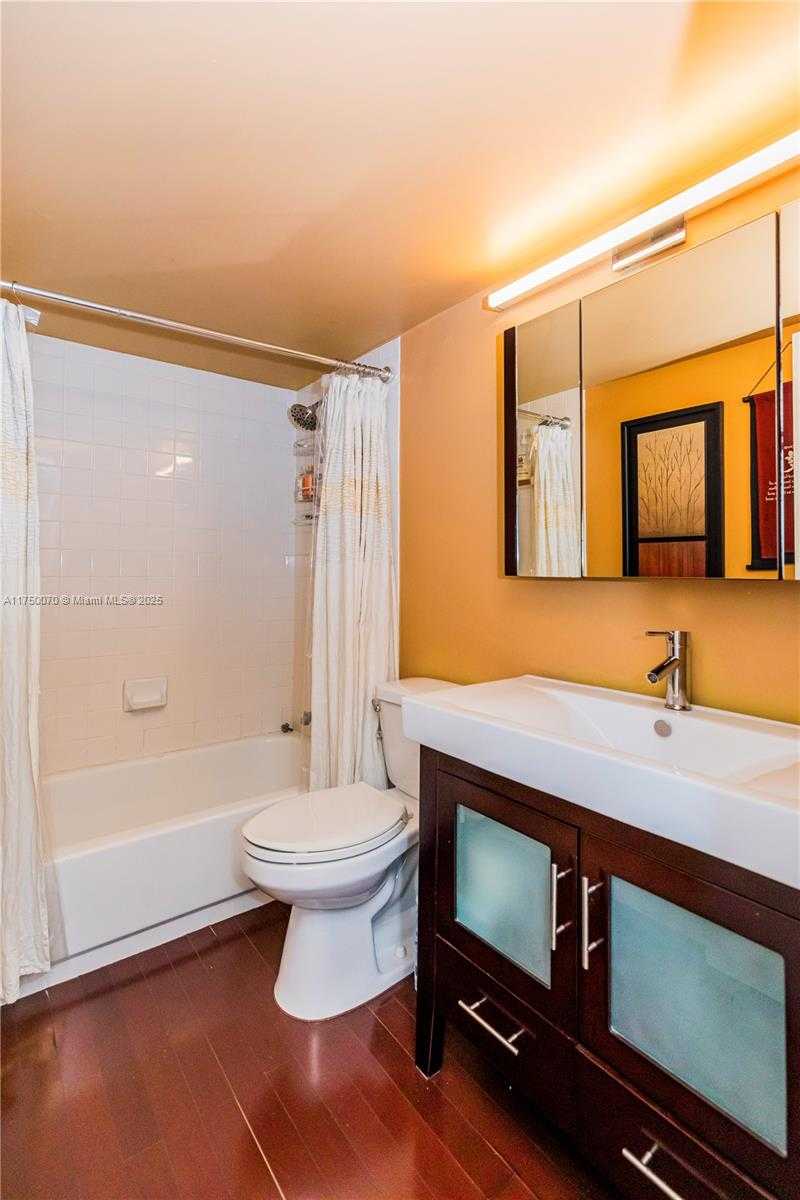 Small Image of 565 NORTH WEST 98TH AVE #565, Plantation Number 11