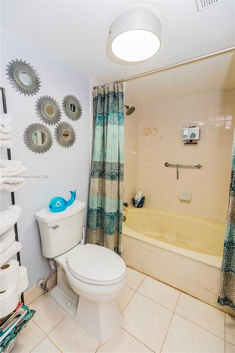 Small Image of 565 NORTH WEST 98TH AVE #565, Plantation Number 22