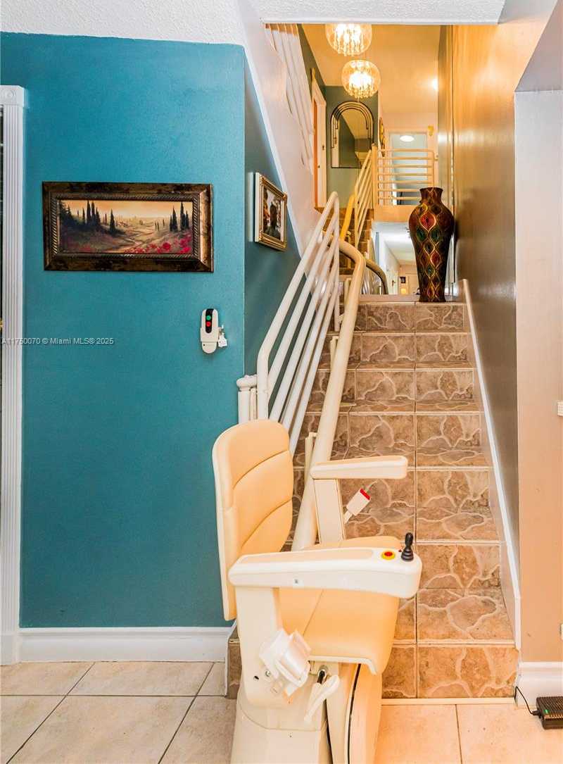 Small Image of 565 NORTH WEST 98TH AVE #565, Plantation Number 25