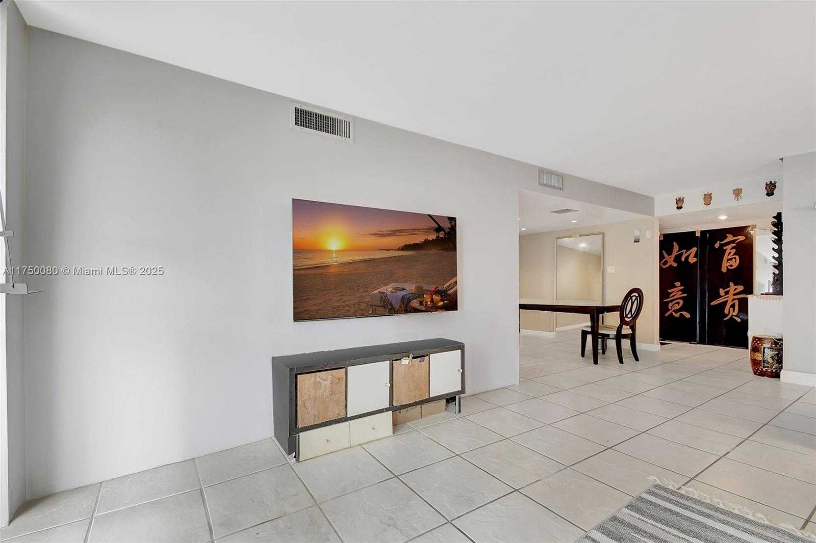 Small Image of 18051 BISCAYNE BLVD #801, Aventura Number 10