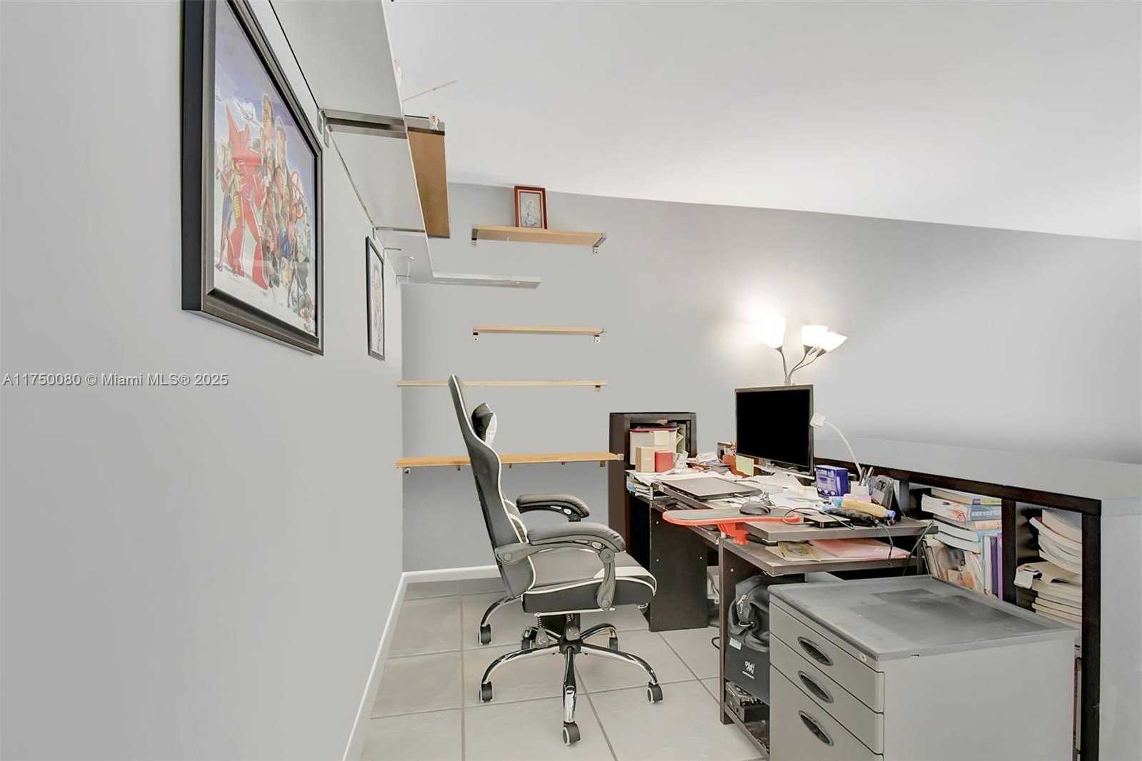 Small Image of 18051 BISCAYNE BLVD #801, Aventura Number 11