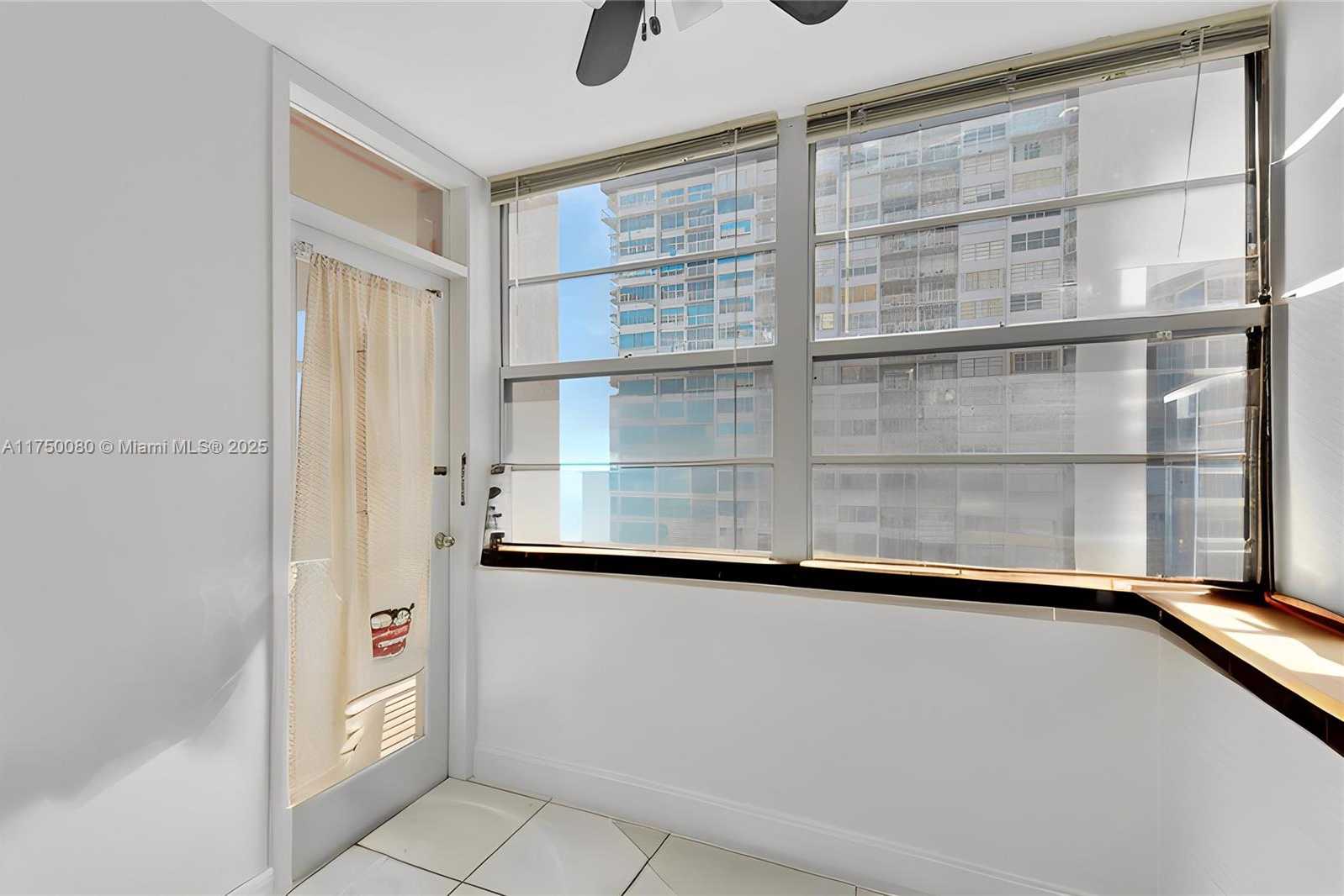 Small Image of 18051 BISCAYNE BLVD #801, Aventura Number 7