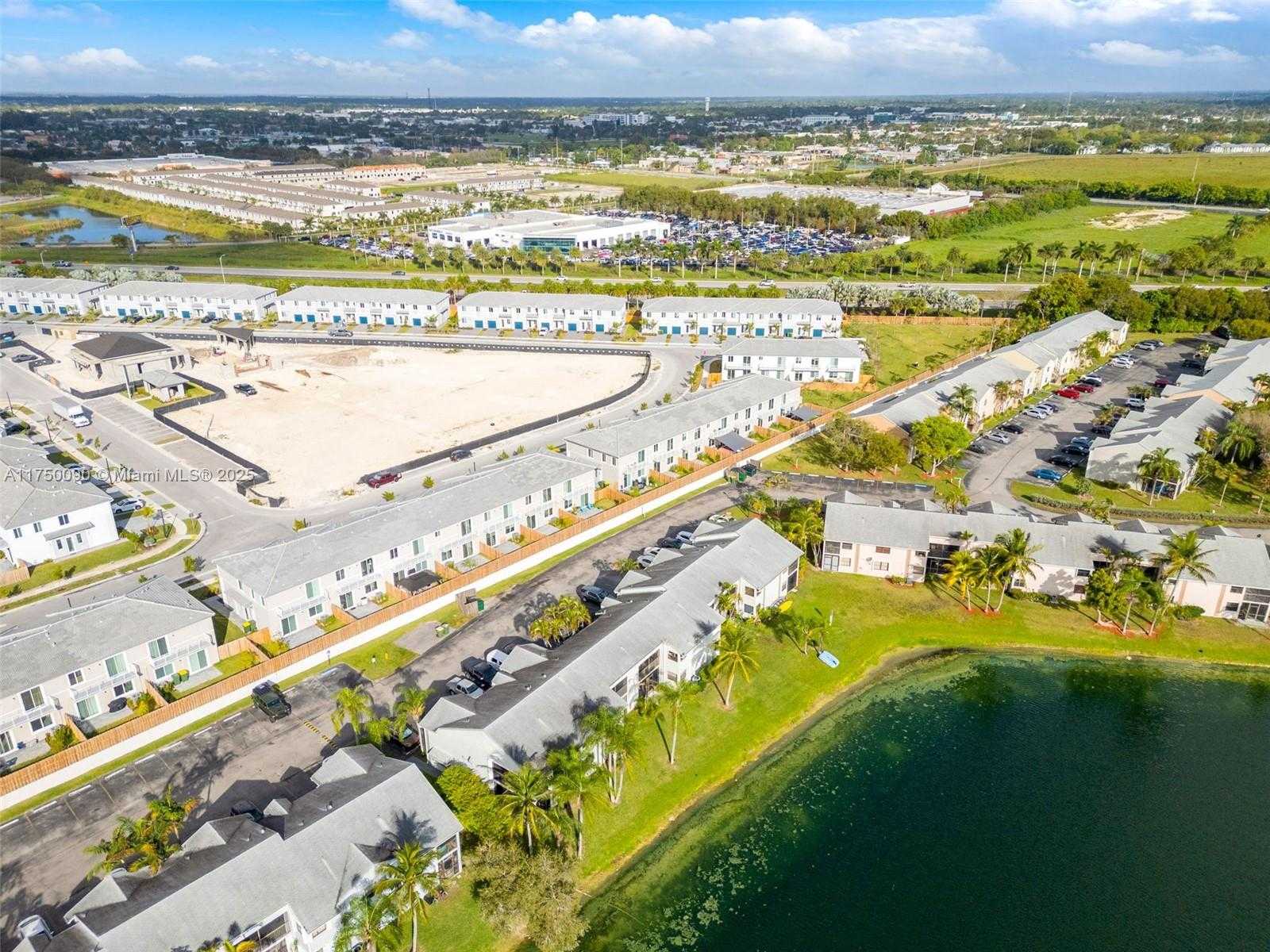 Small Image of 1303 SOUTH LIBERTY AVE #1303I, Homestead Number 32