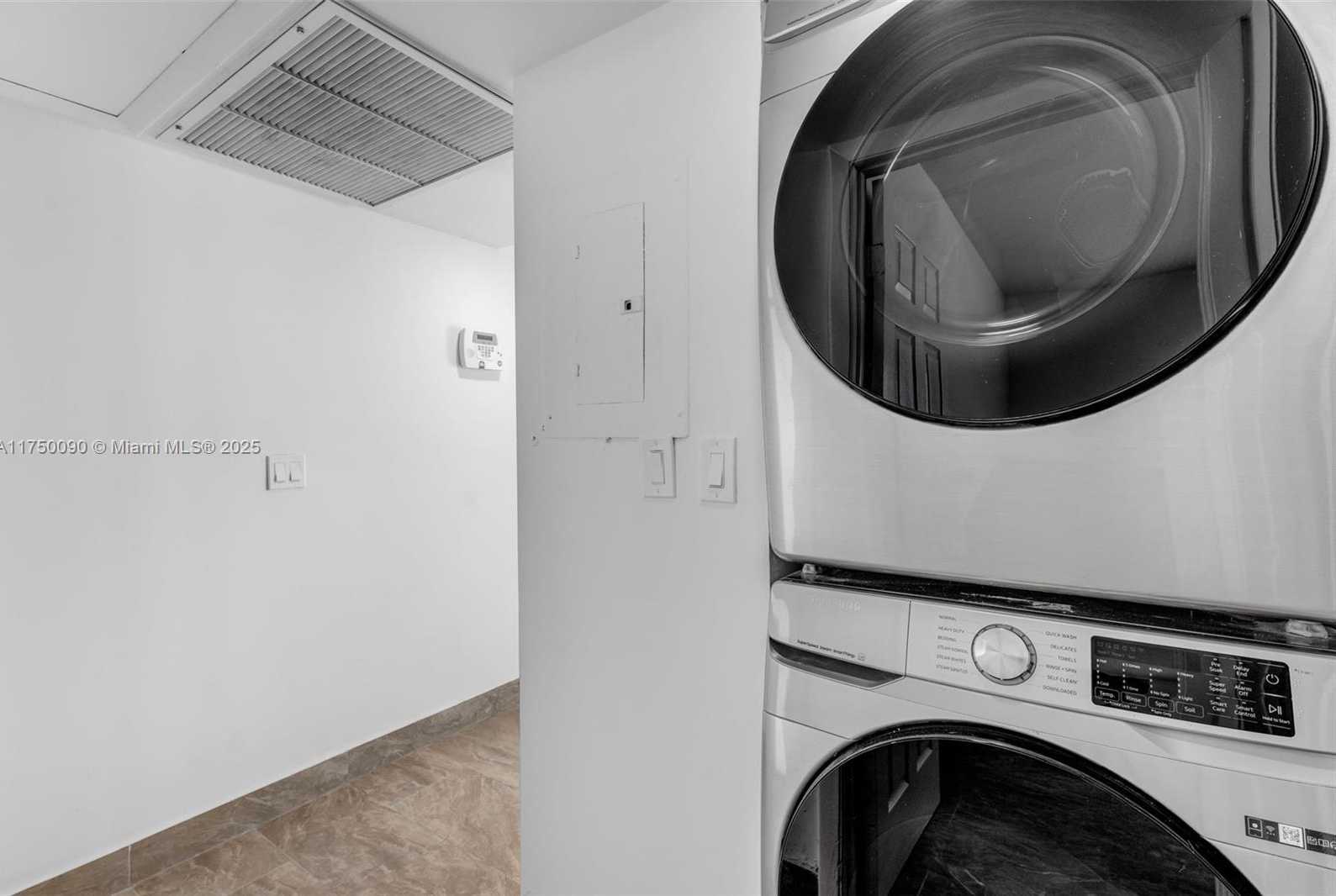Small Image of 1303 SOUTH LIBERTY AVE #1303I, Homestead Number 9