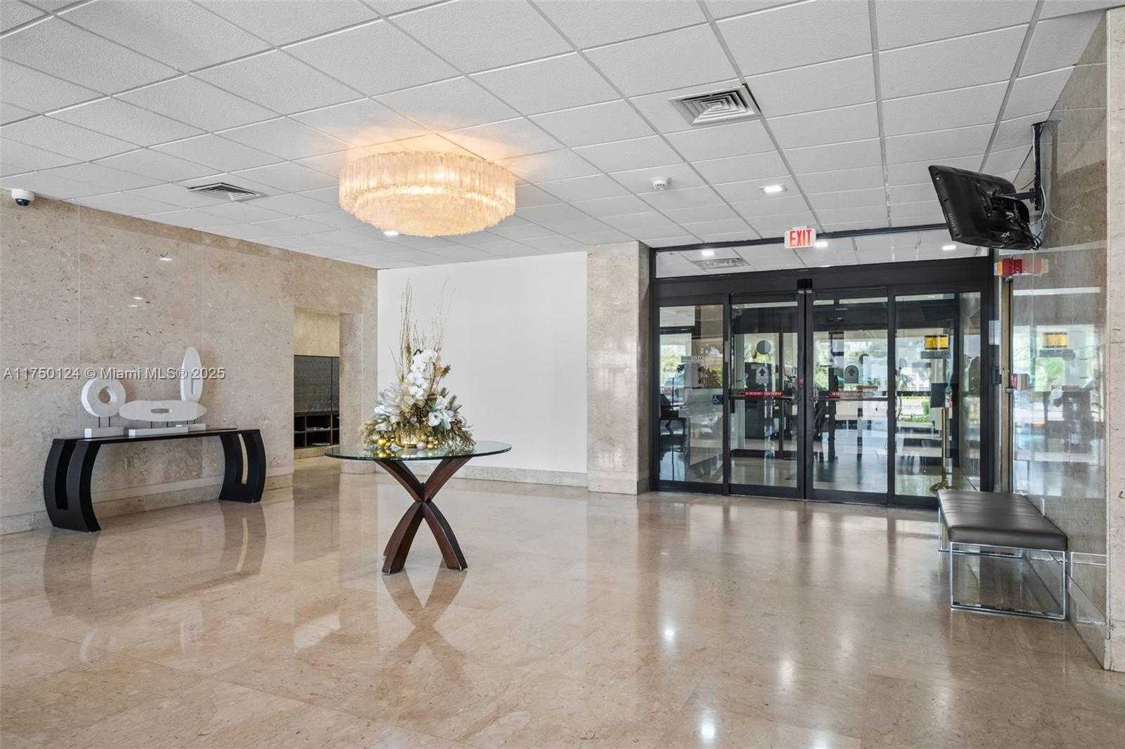 Small Image of 300 BAYVIEW DR #807, Sunny Isles Beach Number 27