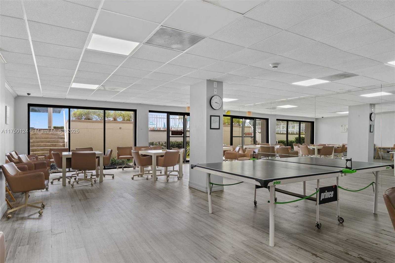 Small Image of 300 BAYVIEW DR #807, Sunny Isles Beach Number 31