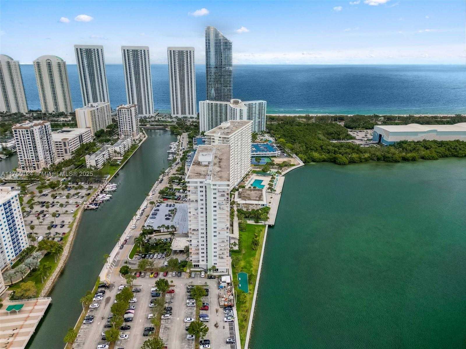 Small Image of 300 BAYVIEW DR #807, Sunny Isles Beach Number 46