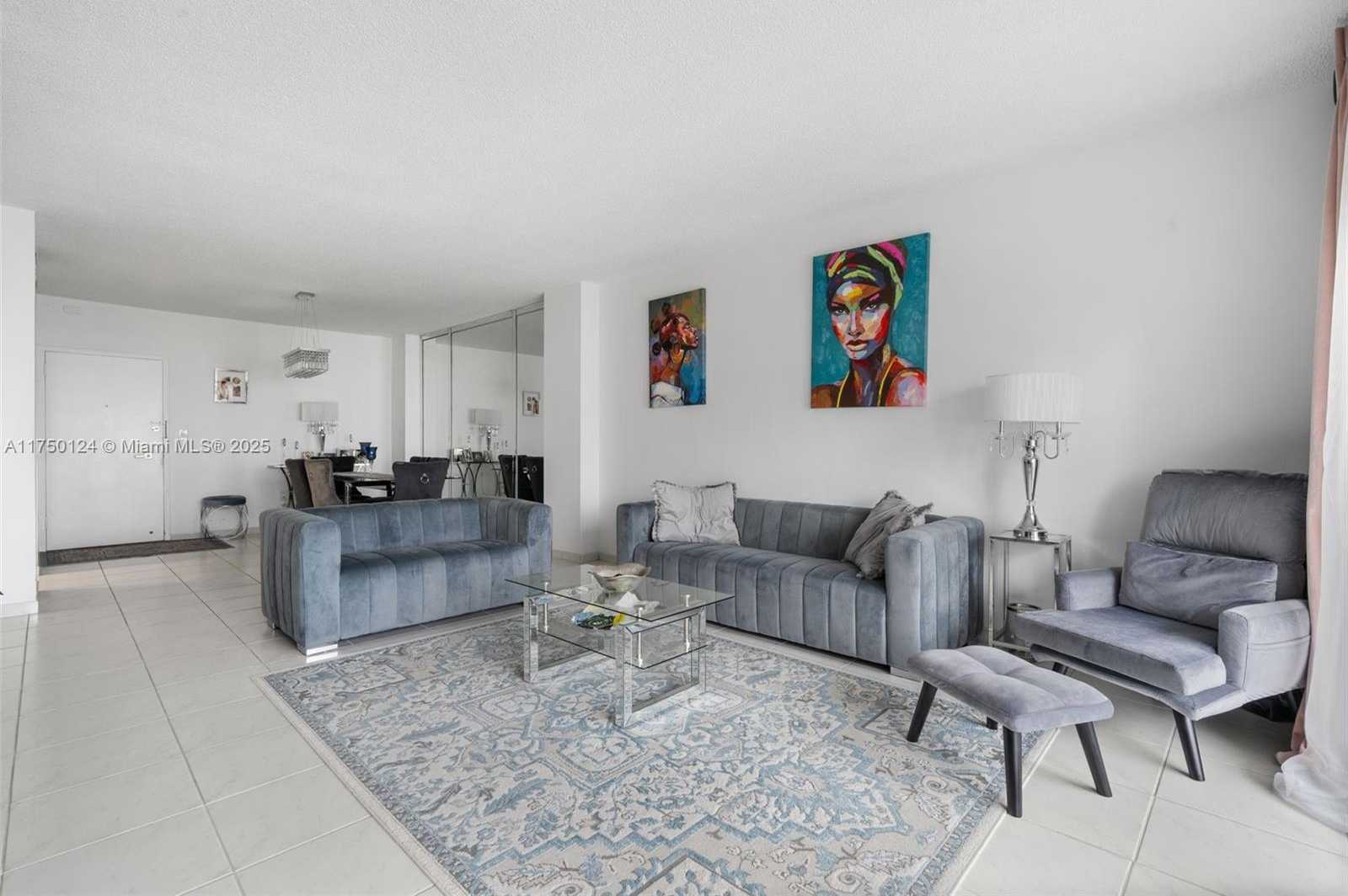 Small Image of 300 BAYVIEW DR #807, Sunny Isles Beach Number 7