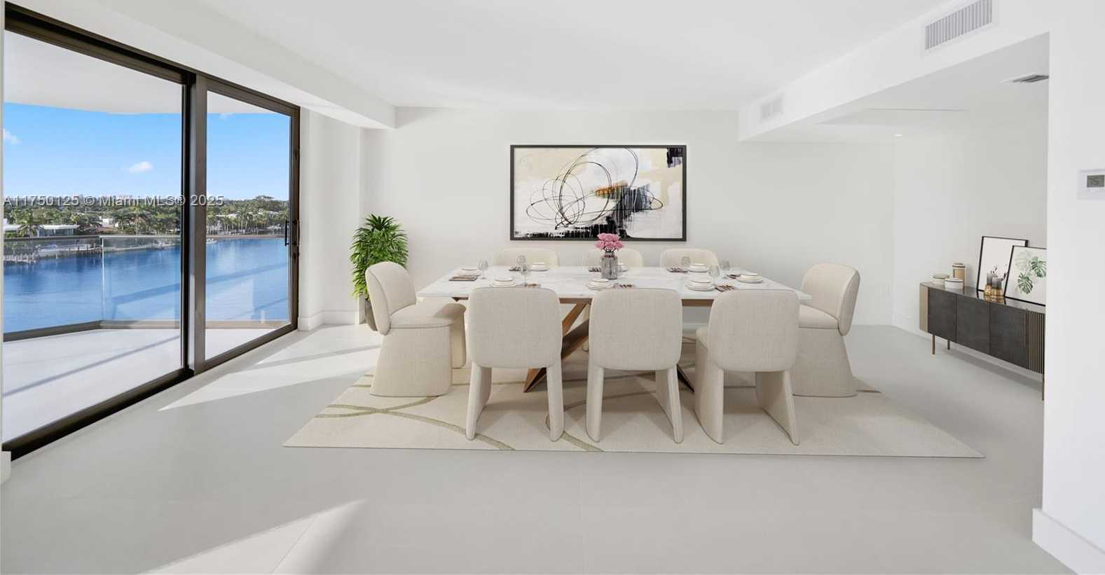 Small Image of 5500 COLLINS AVE #802, Miami Beach Number 10
