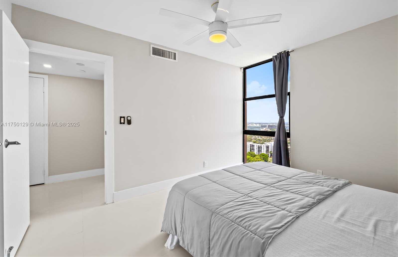 Small Image of 20379 WEST W COUNTRY CLUB DR #2539, Aventura Number 18