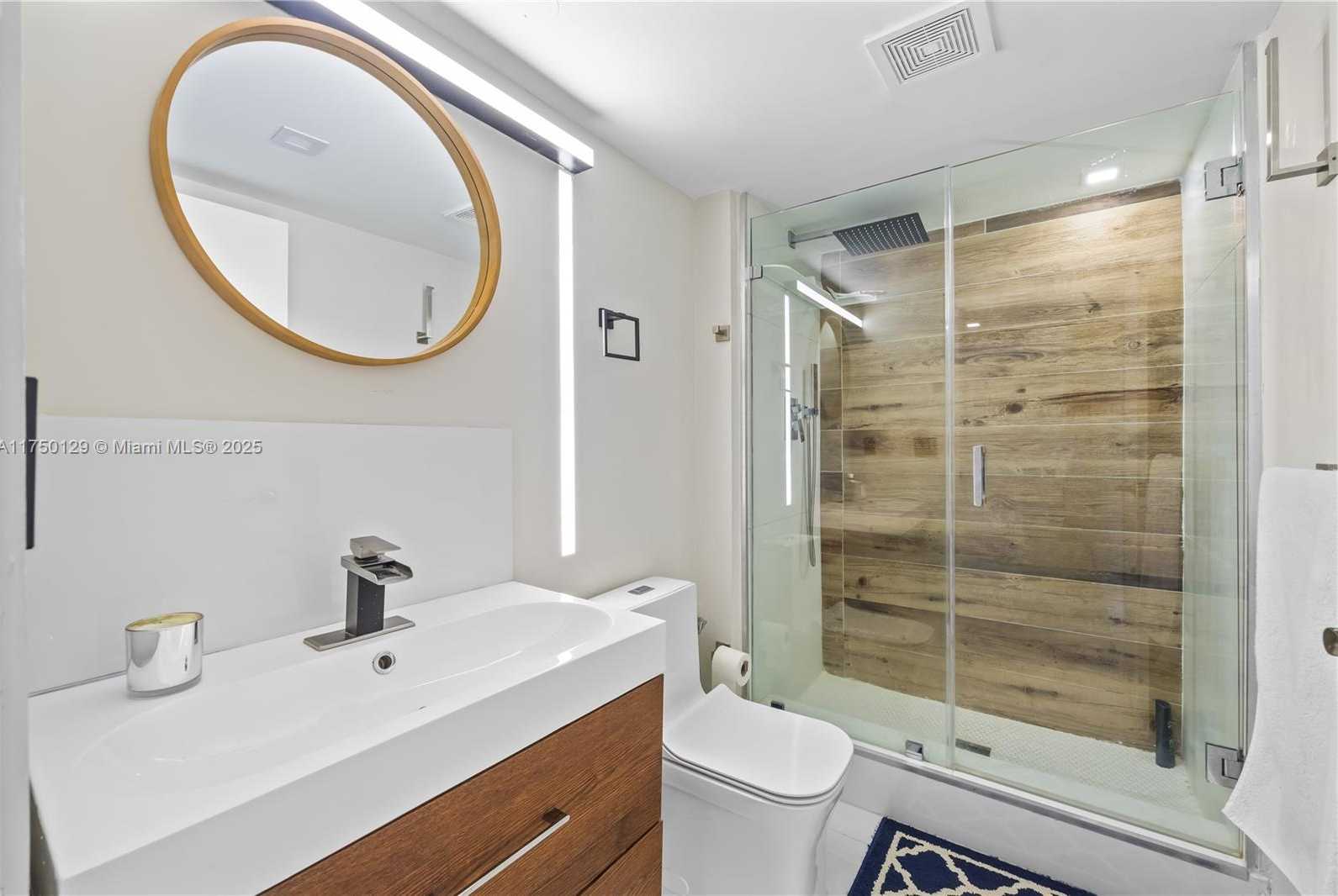 Small Image of 20379 WEST W COUNTRY CLUB DR #2539, Aventura Number 19