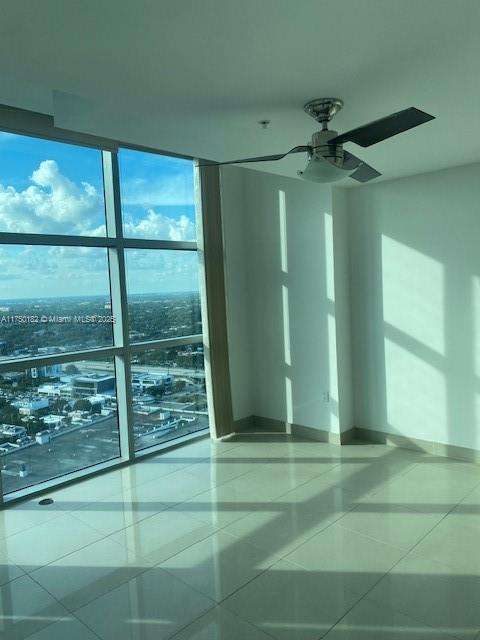 Small Image of 3301 NE 1st Ave, Miami, FL 33137, USA Number 13