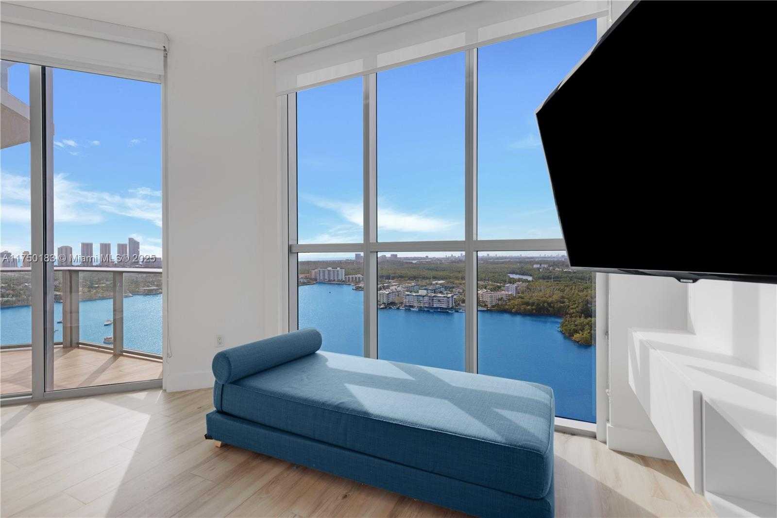 Small Image of 17111 BISCAYNE BLVD #LPH8, North Miami Beach Number 17