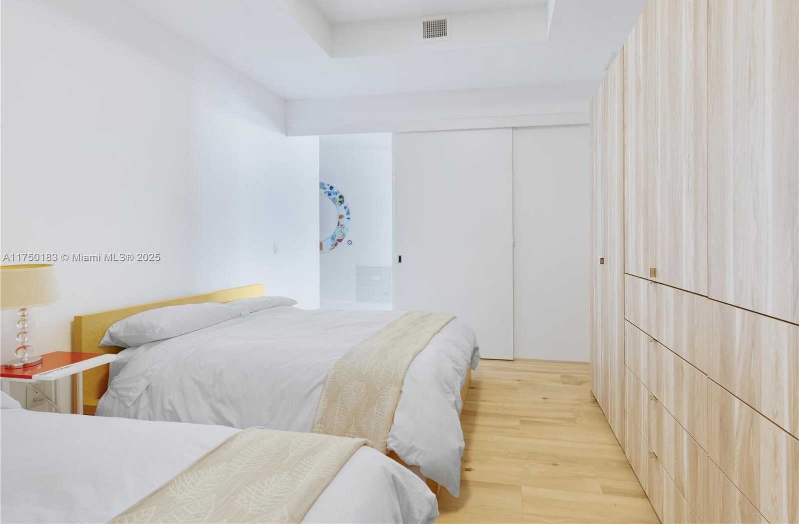 Small Image of 17111 BISCAYNE BLVD #LPH8, North Miami Beach Number 18