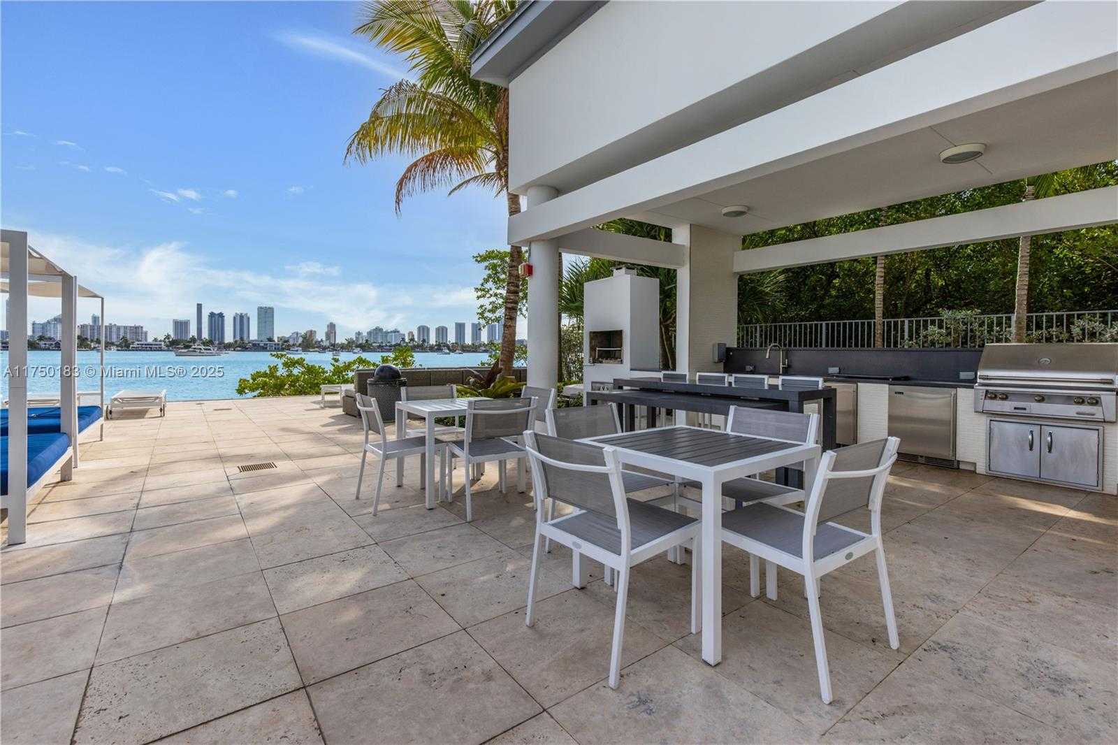 Small Image of 17111 BISCAYNE BLVD #LPH8, North Miami Beach Number 33