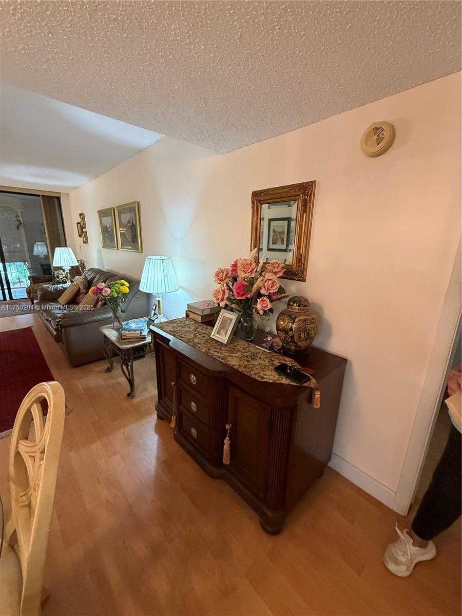 Small Image of 16500 GOLF CLUB RD #204, Weston Number 15