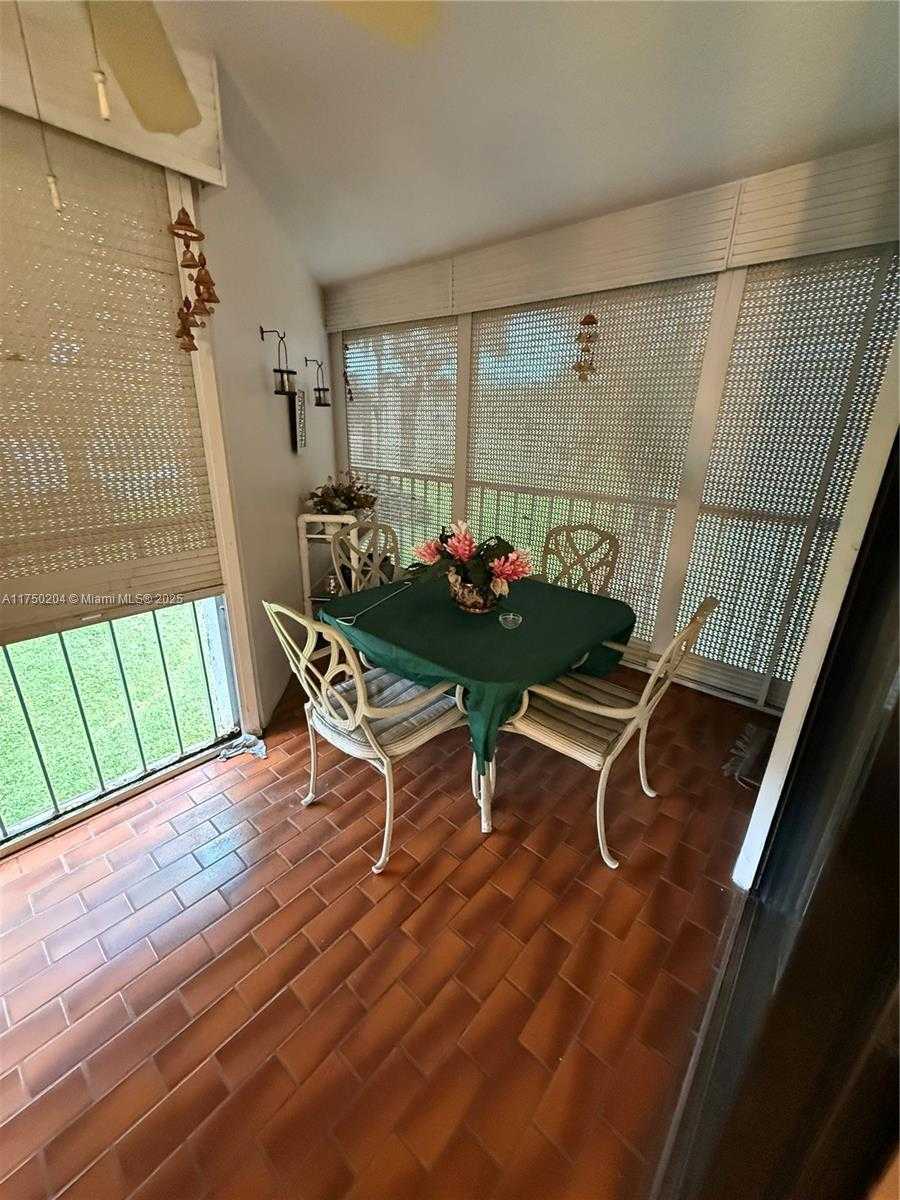 Small Image of 16500 GOLF CLUB RD #204, Weston Number 20