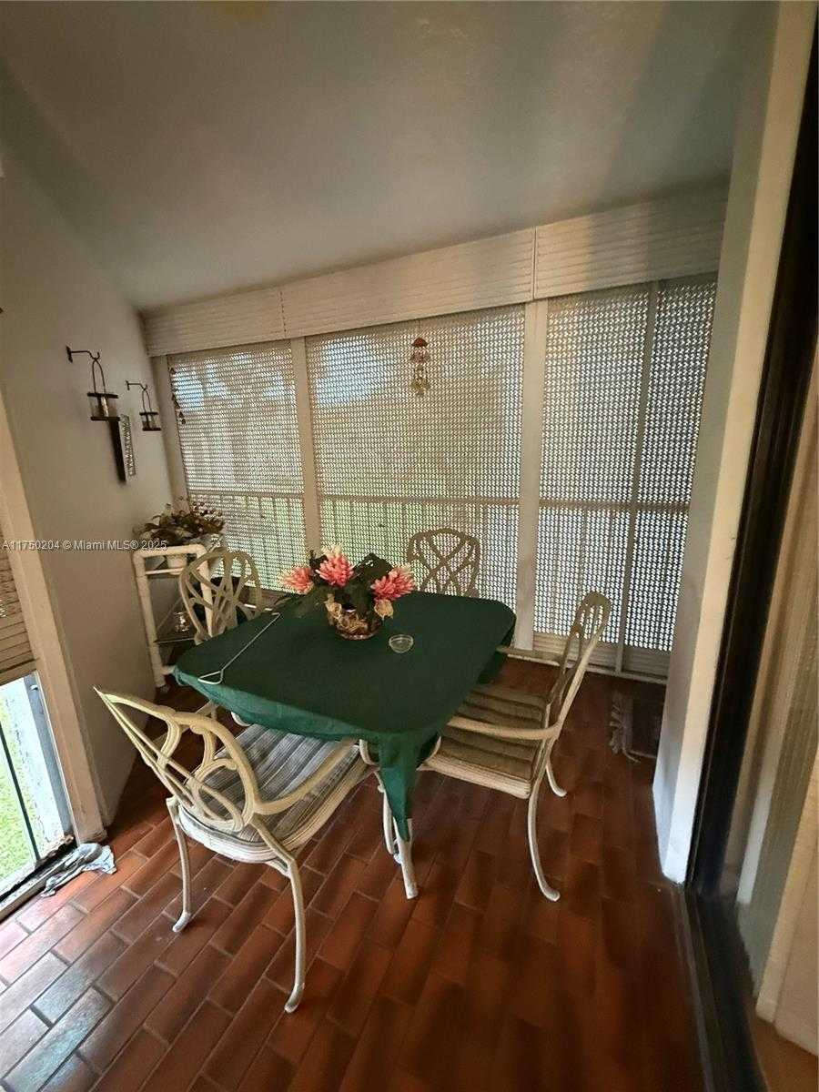 Small Image of 16500 GOLF CLUB RD #204, Weston Number 21