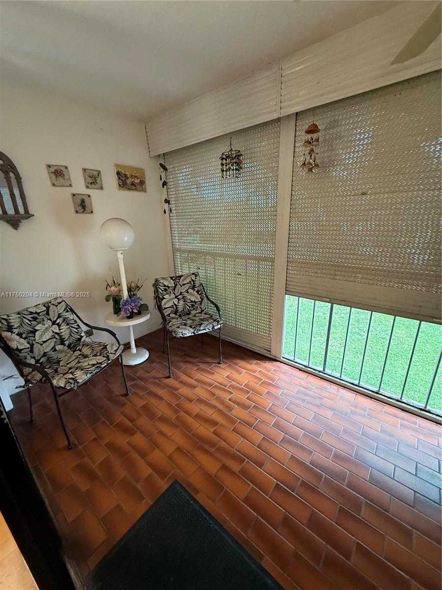 Small Image of 16500 GOLF CLUB RD #204, Weston Number 22