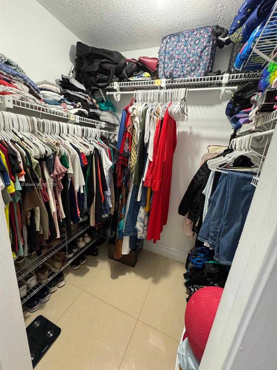Imagen de Pequeño Objeto