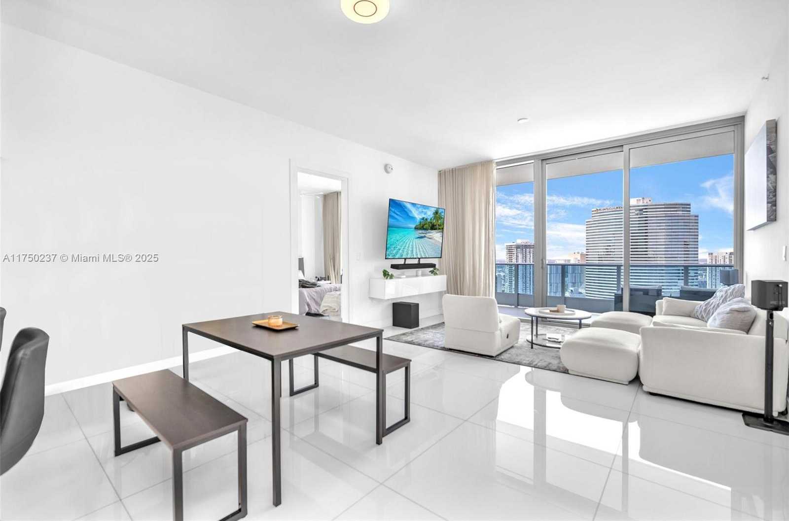 Small Image of 200 BISCAYNE BOULEVARD WAY #4910, Miami Number 11
