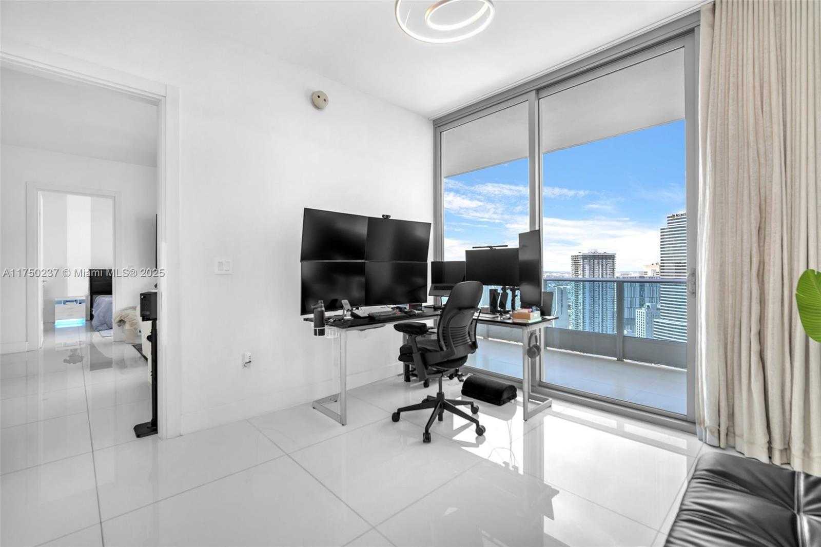 Small Image of 200 BISCAYNE BOULEVARD WAY #4910, Miami Number 16