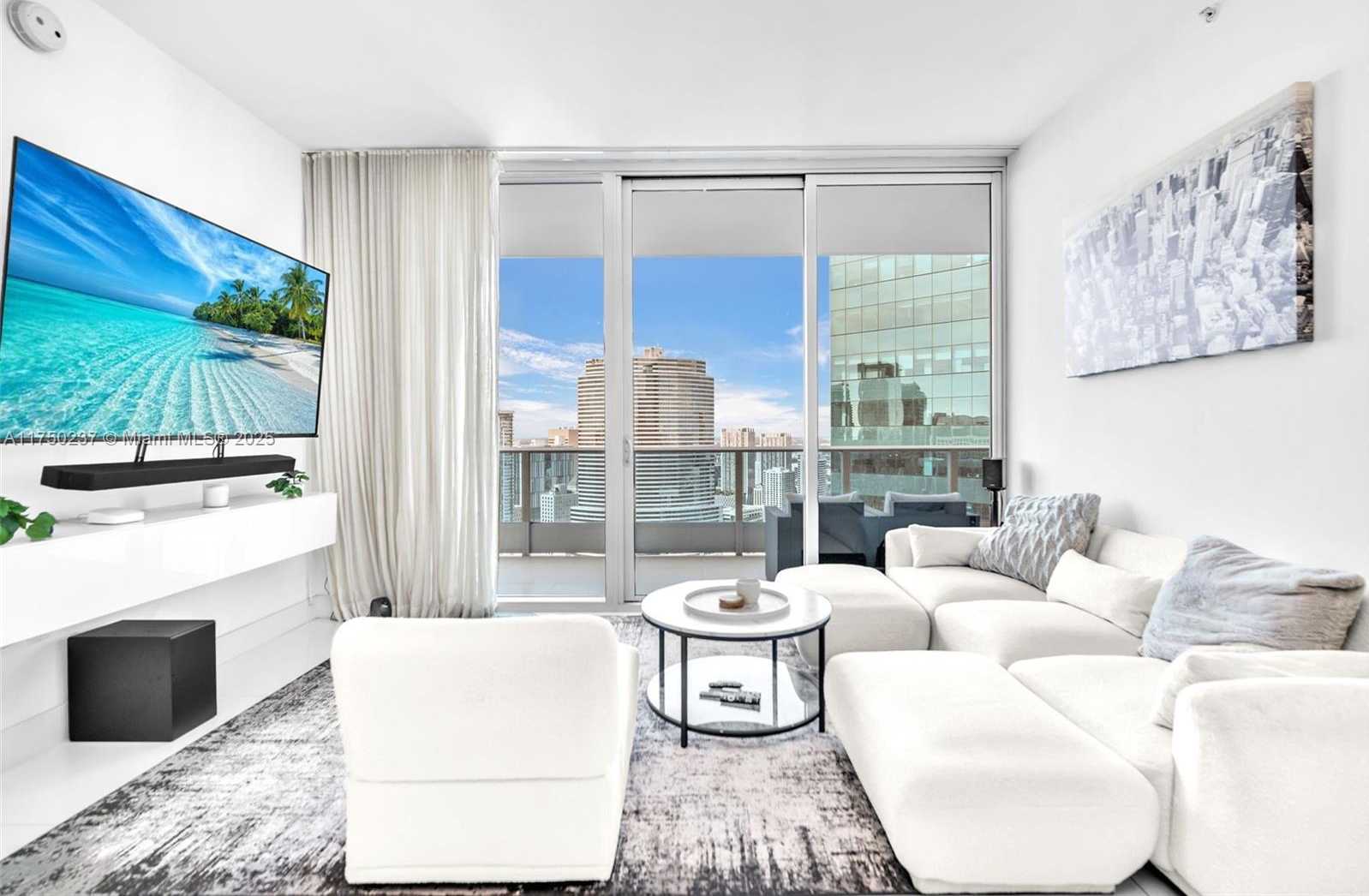 Small Image of 200 BISCAYNE BOULEVARD WAY #4910, Miami Number 2