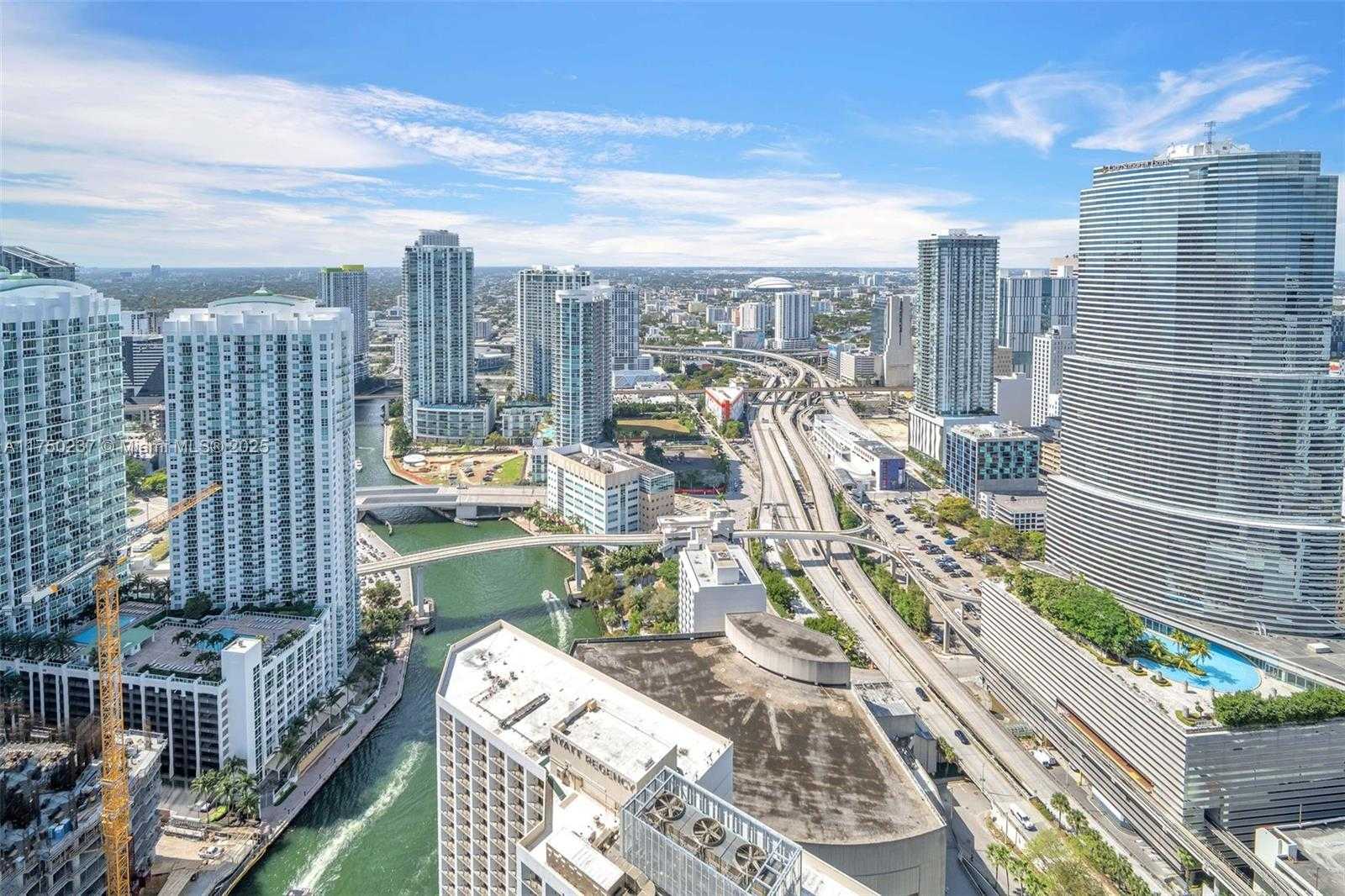 Small Image of 200 BISCAYNE BOULEVARD WAY #4910, Miami Number 7