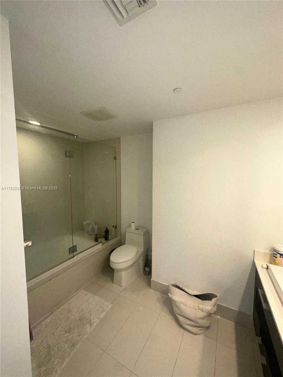 Small Image of 45 SOUTH WEST 9TH ST #1109, Miami Number 8