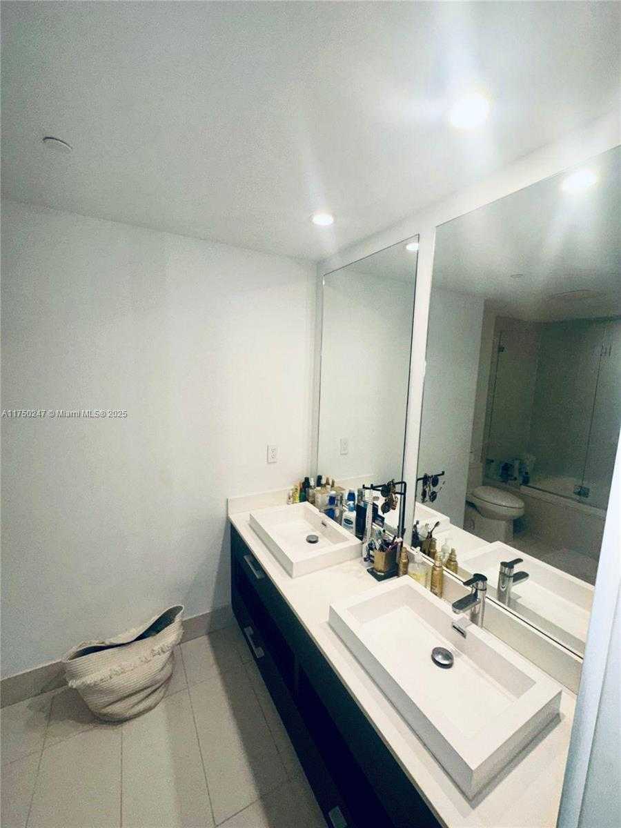 Small Image of 45 SOUTH WEST 9TH ST #1109, Miami Number 9