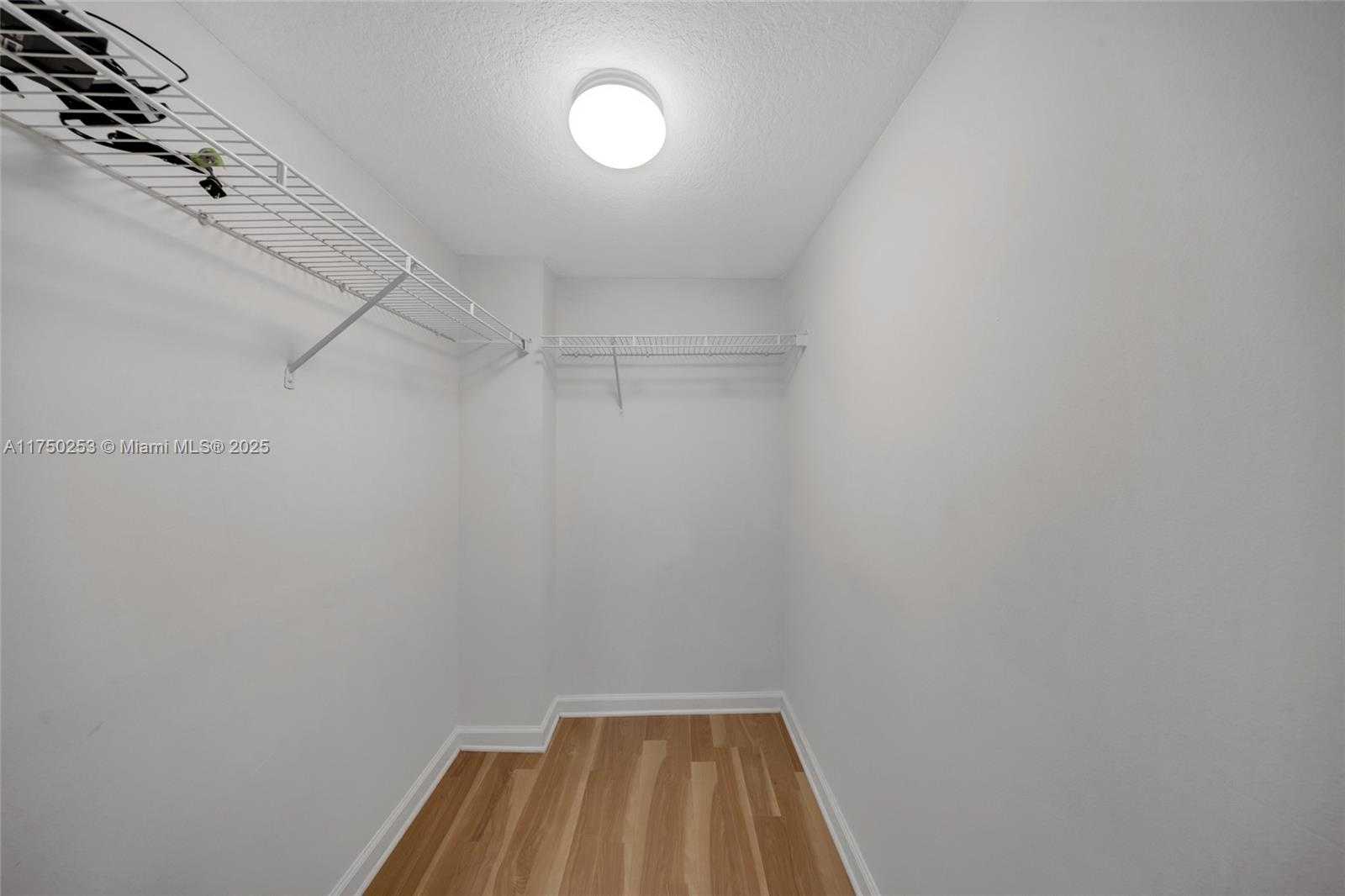 Small Image of 7600 COLLINS AVE #703, Miami Beach Number 20